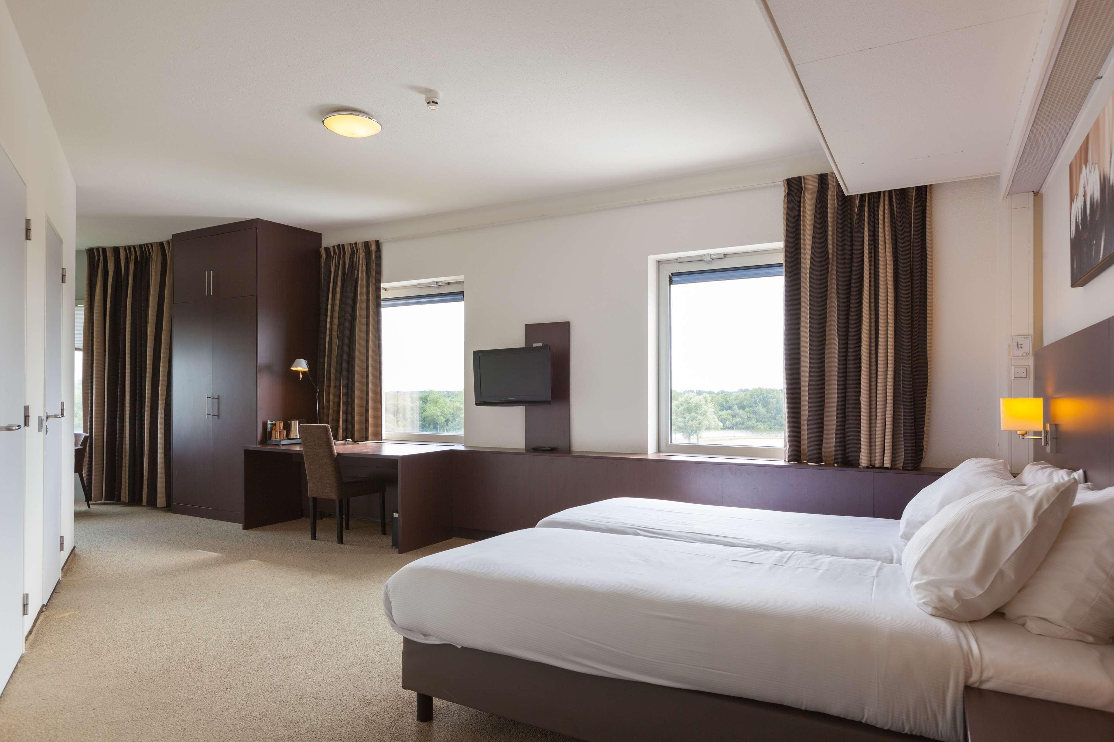 Best Western Plus Flatonia Inn Eksteriør bilde